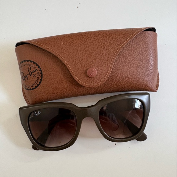 [RB4178-890/13_52] Mens Ray-Ban Highstreet Sunglasses - Picture 2 of 7